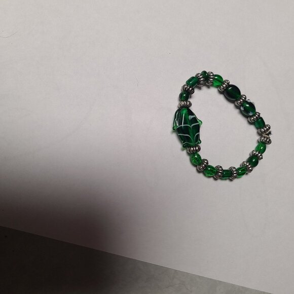 Handmade  Green  Bracelets - Picture 1 of 4